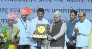 वसंतराव नाईक कृषिभूषण पुरस्काराने बाबाराव कोढे सन्मानित