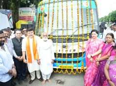 आमदार डॉ आशिष देशमुख यांच्या उपस्थितीत नि:शुल्क आरोग्य वाहिनी (बस) सेवेचा सावनेर येथे भव्य शुभारंभ