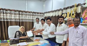 गोपाल घटे यांच्या अध्यक्षतेत नगर परिषदेला निवेदन – 400 मीटर धावपट्टीची मागणी