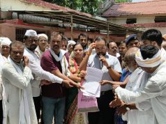 बेरडी के प्राचीन विठ्ठल-रुक्मिणी मंदिर के लिए स्थायी रास्ते की मांग, तहसील कार्यालय पहुंचा जनसैलाब