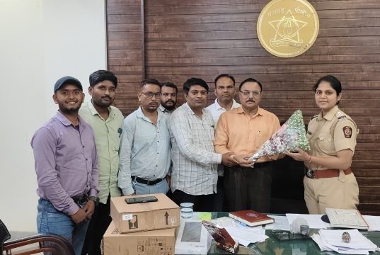 व्हॉईस ऑफ मीडिया पत्रकार संघटनेकडून सावनेरच्या पहिल्या महिला पोलीस निरीक्षक ऋतुजा जाधव यांचे स्वागत